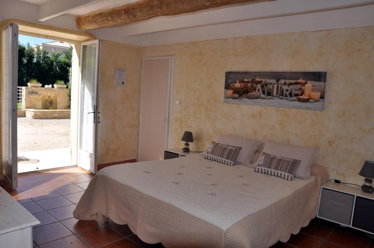 Le Mas Du Chat Bed and Breakfast Cavaillon Exteriör bild