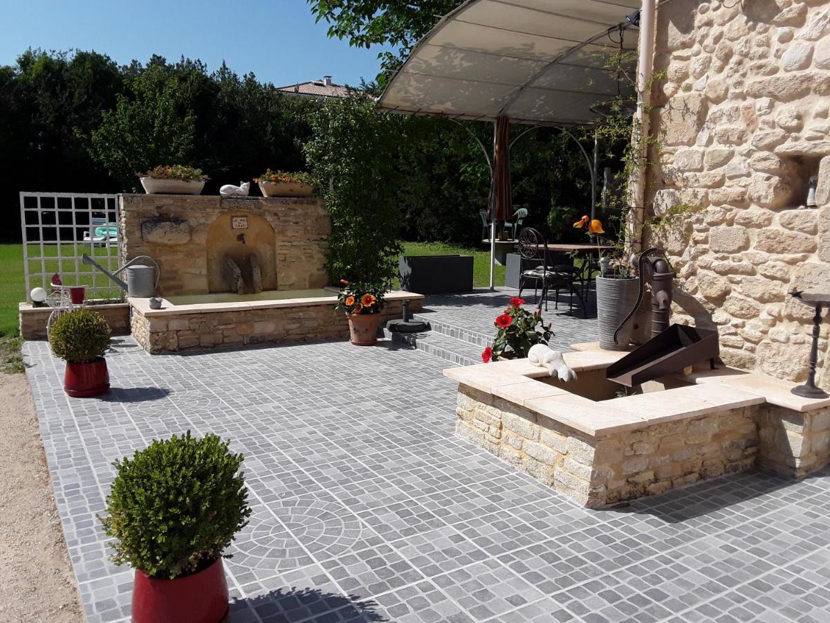 Le Mas Du Chat Bed and Breakfast Cavaillon Exteriör bild